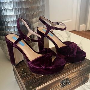 listing-status-banner